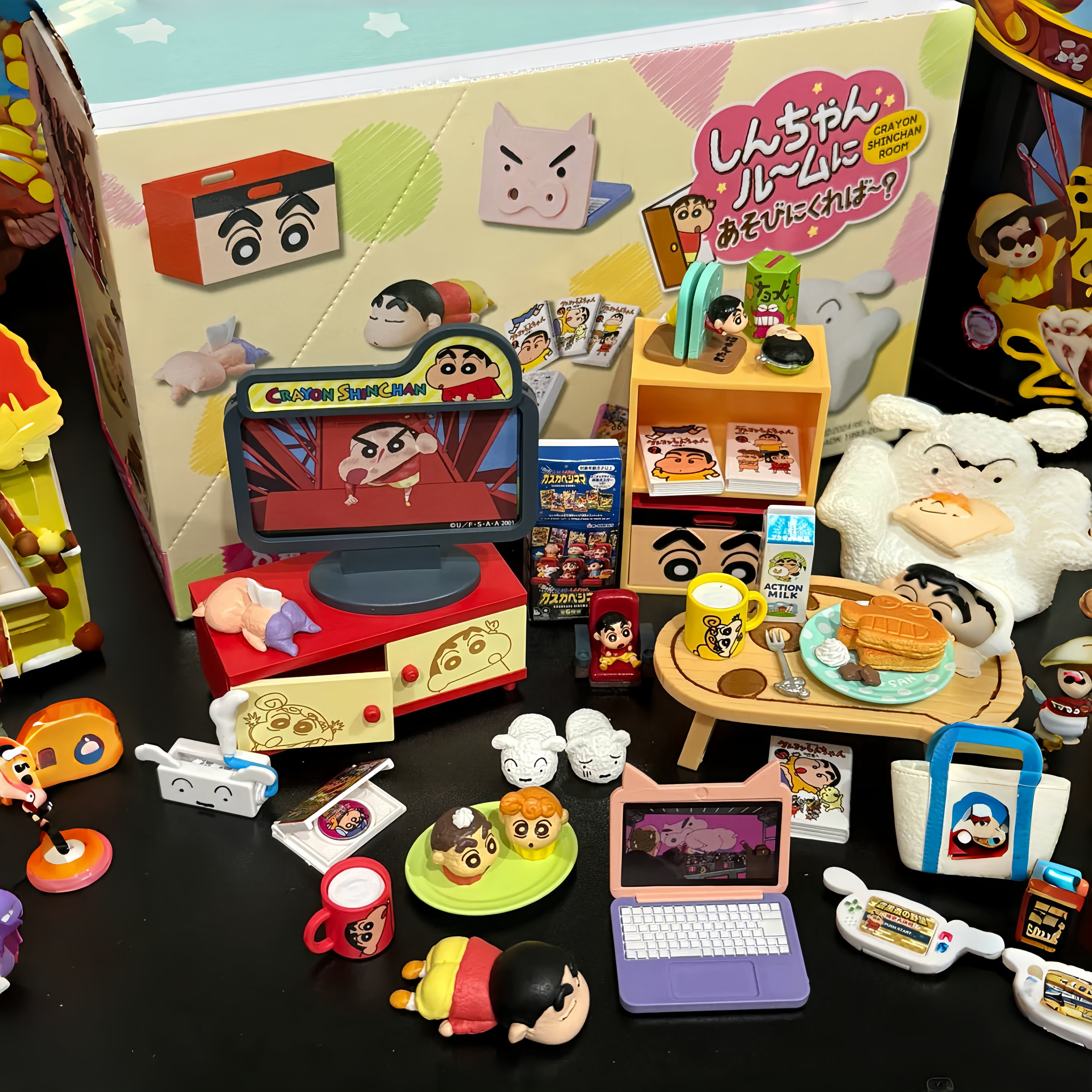 Rement Crayon Shinchan Miniatu - Desk Setup Equipment review and price